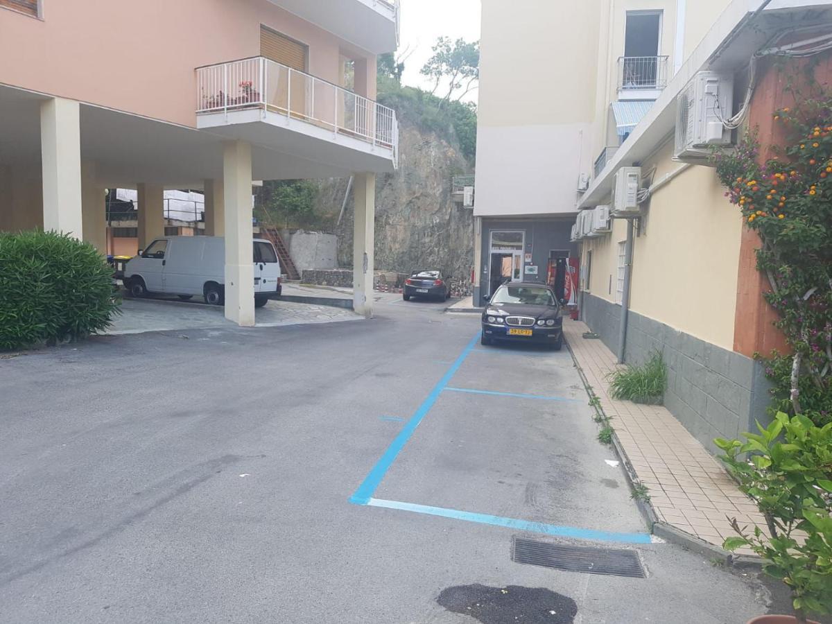 Hotel Puntabella Varazze Esterno foto