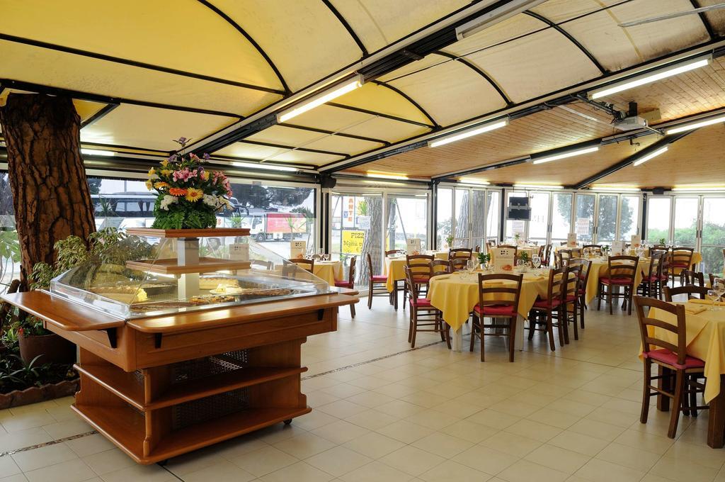 Hotel Puntabella Varazze Esterno foto