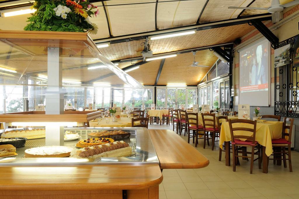 Hotel Puntabella Varazze Esterno foto