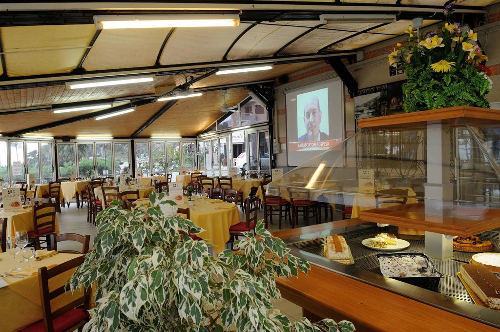 Hotel Puntabella Varazze Esterno foto