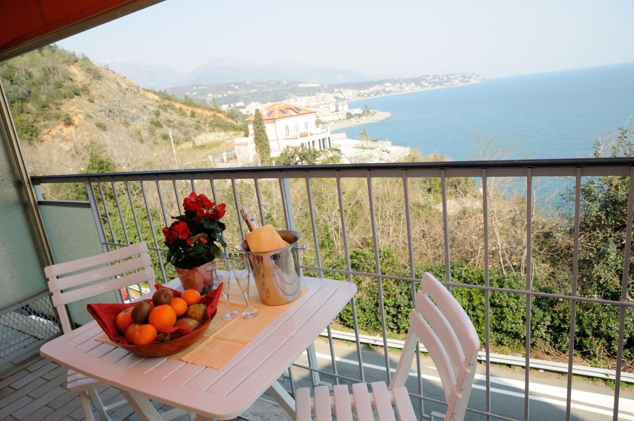 Hotel Puntabella Varazze Esterno foto