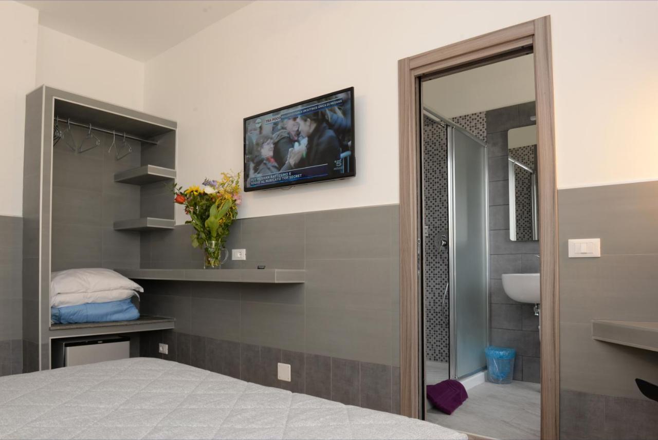 Hotel Puntabella Varazze Esterno foto